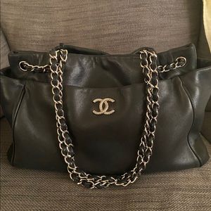 Chanel 🖤 Coco Mark Chain Crossbody Bag